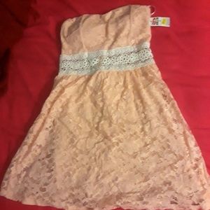 Finesse light pink lace strapless summer dress